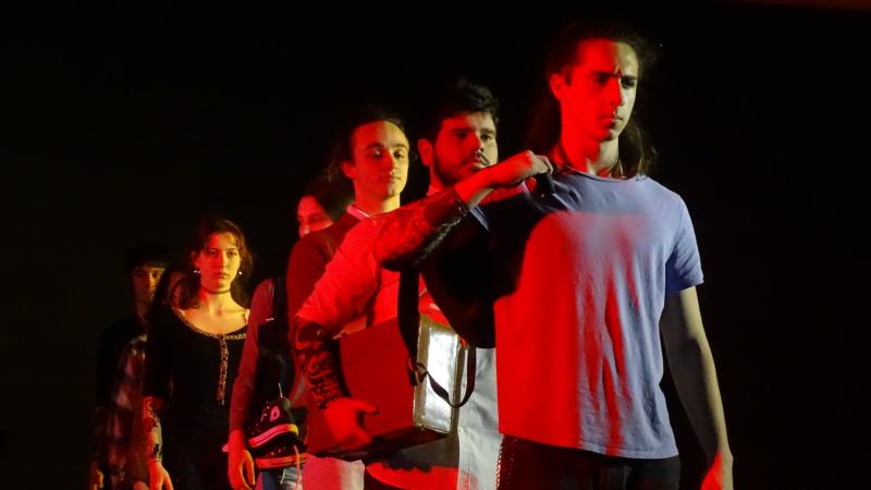 “SUPEREROI”: al Teatro Europa l’esito del laboratorio teatrale “giovani” che getta le basi del futuro progetto Compagnia A cura di L.O.F.T.