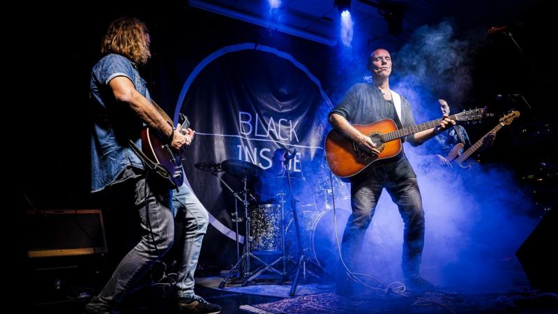 Il gruppo Cheap Wine 