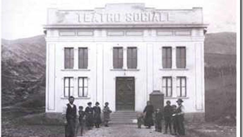  Ciano e il suo teatro! 100 Anni... un secolo di storia