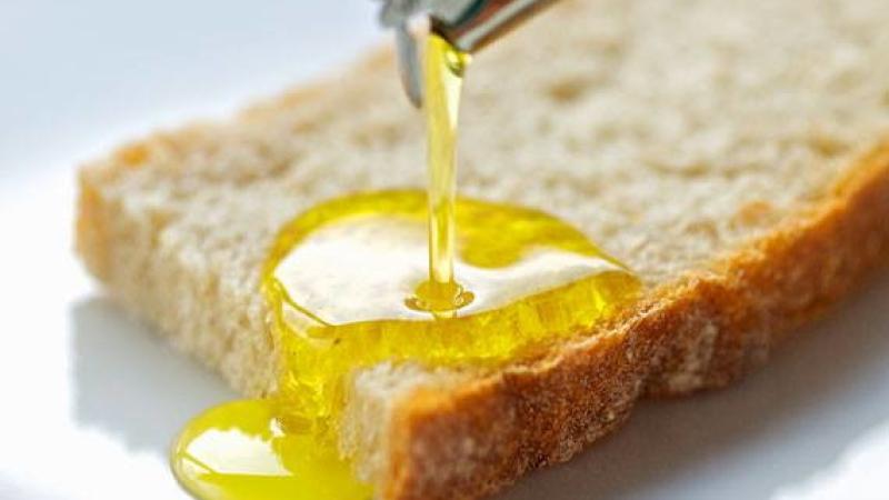 Al mercato si degusterà olio toscano  