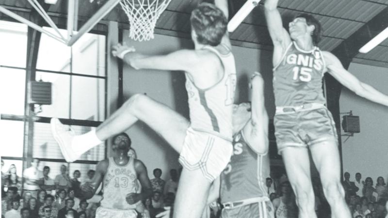 Si celebrano  i Diavoli rossi del basket