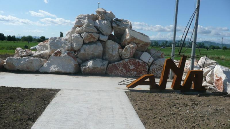 Un monumento al beato don Gnocchi