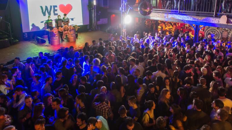 Party musicale «We Love 2000»