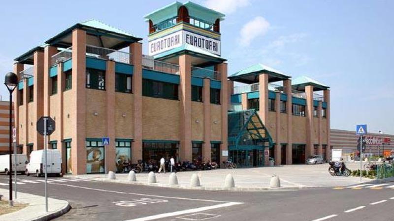 I panini di Reponi preparati e serviti al pubblico