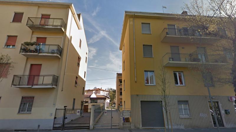 Giovedì sera in viale Piacenza festa degli auguri