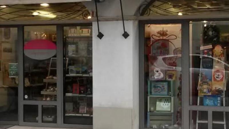 Lettura per bambini alla libreria Indipendente