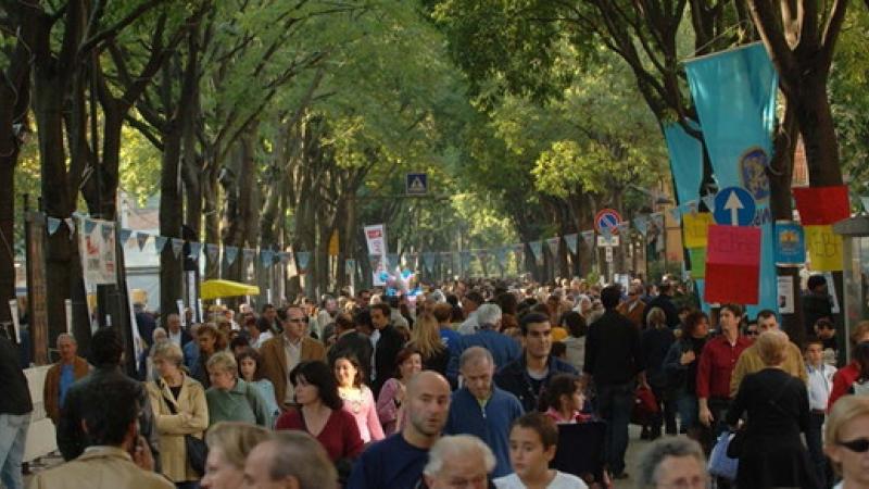 Oggi la festa: bancarelle in  largo 8 Marzo