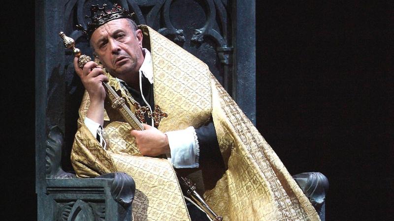 Macbeth apre "Quelle sere al Regio..."