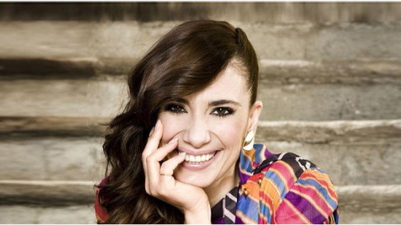 Paola Maugeri presenta il suo nuovo libro di ricette "Las vegans"