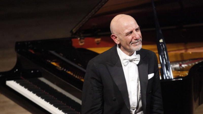 Sulle note di Mozart e Rachmaninov