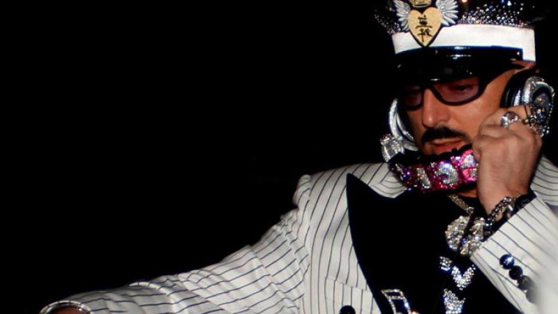 Gigi D'Agostino in un imperdibile dj set live per la Festa della Donna