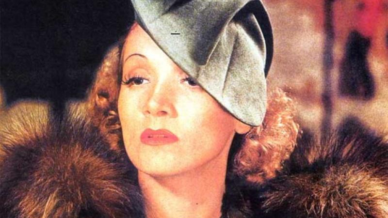 Tra la Piaf e la Dietrich