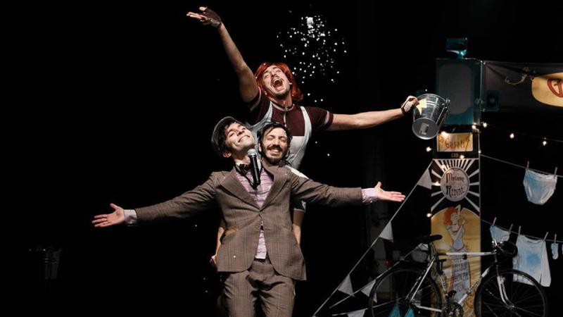 Teatro al Nevicati con il "Giro della piazza"
