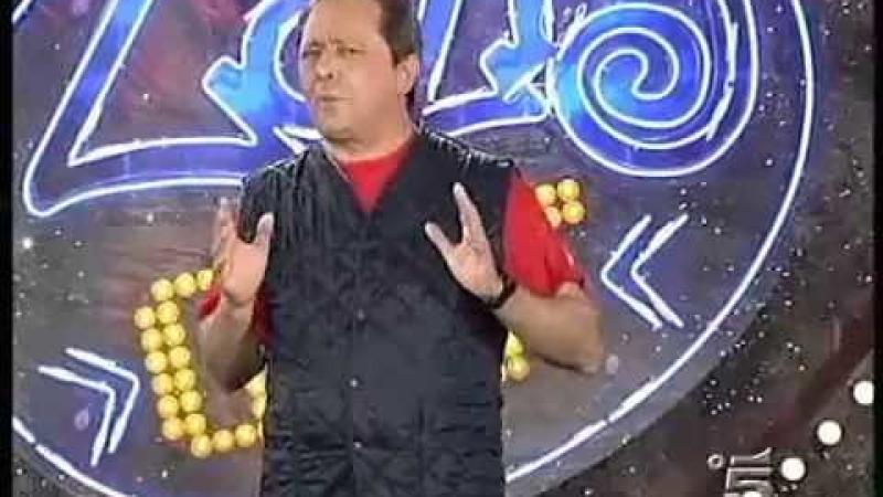 Duilio Pizzocchi domani sera al «Lamoretti Comic Show»