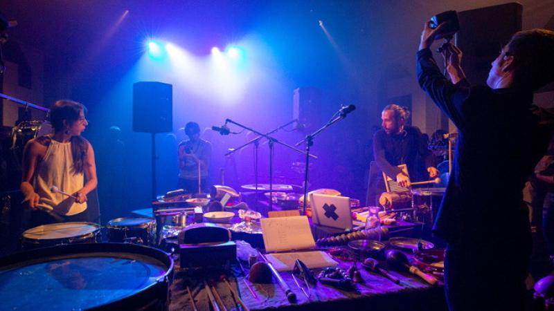 Traiettorie:  i suoni ancestrali  e inebrianti delle percussioni