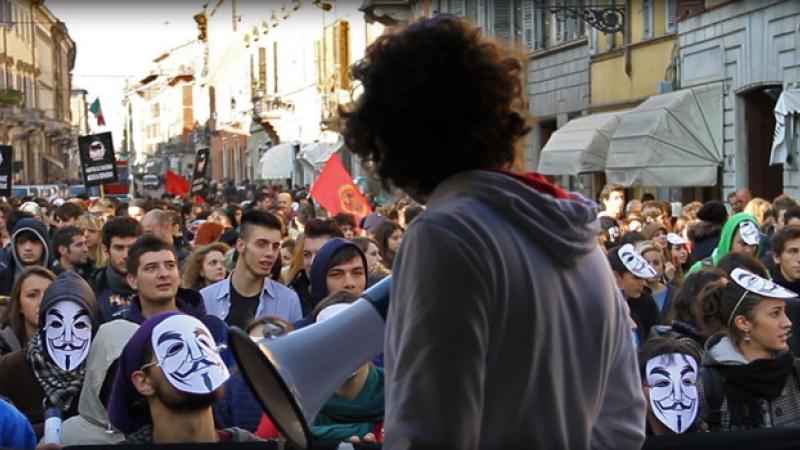 Anteprima parmigiana del documentario "Dentro il collettivo" all'Astra
