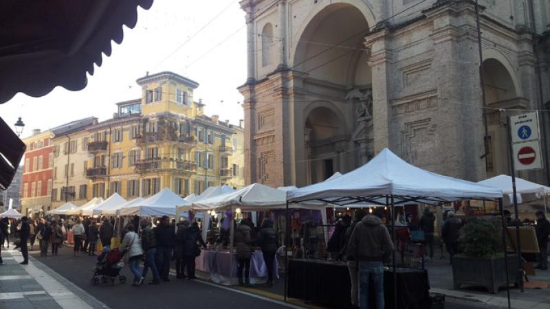 Magie natalizie in via D'Azeglio