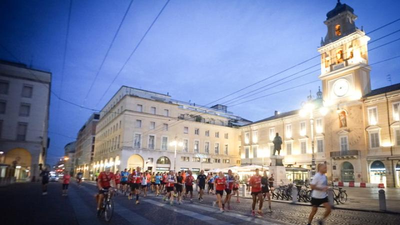 Sveglia all'alba e  via per il centro