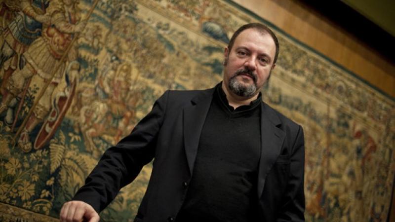 Carlo Lucarelli al Teatro Nuovo: «Stavolta racconto me stesso» 