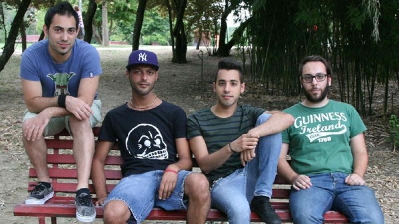 Musica rock al centro commerciale 