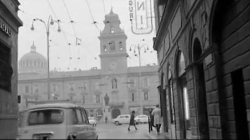 "Poltrone rosse" al Paganini