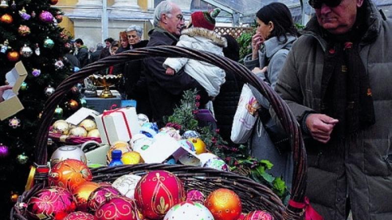 Domenica bancarella benefica della Cooperativa Arcobaleno