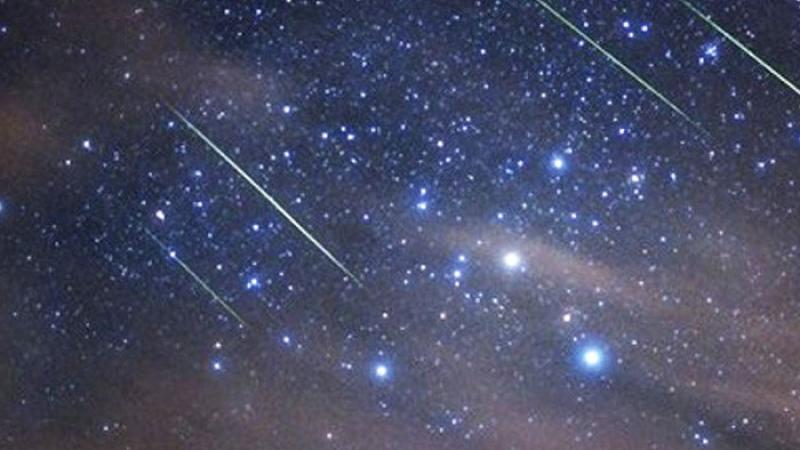 Una camminata sui sentieri e sotto le stelle