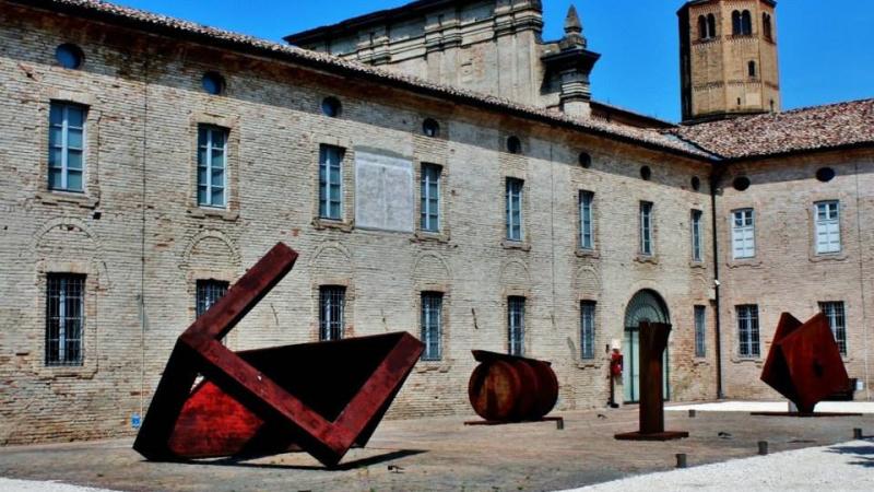 Le note di stile  del «Gala in nero» 