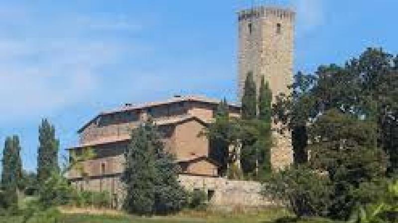 Vola il Medioevo: venerdì esibizioni in notturna