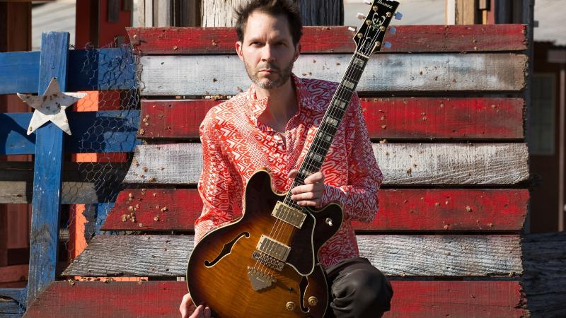 Paul Gilbert, masterclass di chitarra con sezione ritmica 